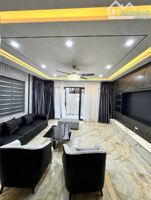 Nhà phố Nguyễn Văn cừ Long Biên lô góc thiết kế 6 tầng thang máy full nội thất - 2