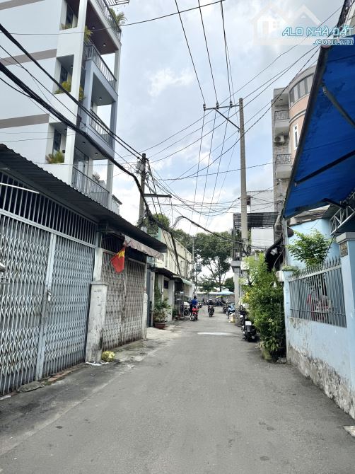 BÁN CHDV 2MT. HXH - 108M2 (6x17 VUÔNG A4) - GẦN NGÃ 3 TÂN SƠN - SHR CHỈ 90TR/M - 2