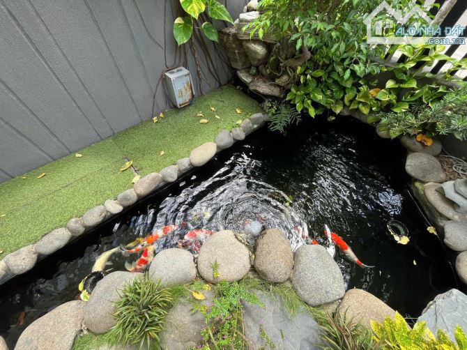 Bán biệt thự mặt tiền đường số 8, hiệp bình chánh, Thủ Đức. DT 10x25m - 3 tầng - giá 19 tỷ - 2