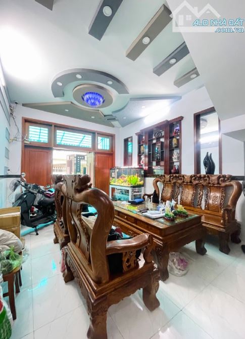 - Bán nhà hẻm XE HƠI_ TRƯƠNG THỊ HOA Q12_ 4 tầng_ ngang 4.5m_tặng FULL NỘI THẤT_6ty499 - 2