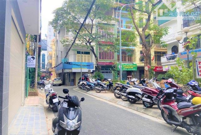 View sân chơi, phân lô ô tô đỗ cửa phố Huỳnh Thúc Kháng. 51m² x 5T – 18,3 tỷ - 2