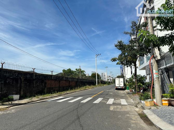 Bán đất mặt tiền đường Khuê Mỹ Đông 15( 6 x 17 )102m giá chỉ 12,5 tỷ Cách Biển Chỉ 300m - 2