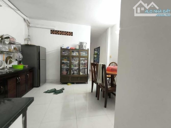 NHÀ 2 TẦNG 134M2 NGANG BỀ THẾ 8M TUYỆT ĐẸP, ĐANG CHIA LÀM 2 CĂN. HẺM XE TẢI THÔNG. TÂN - 2