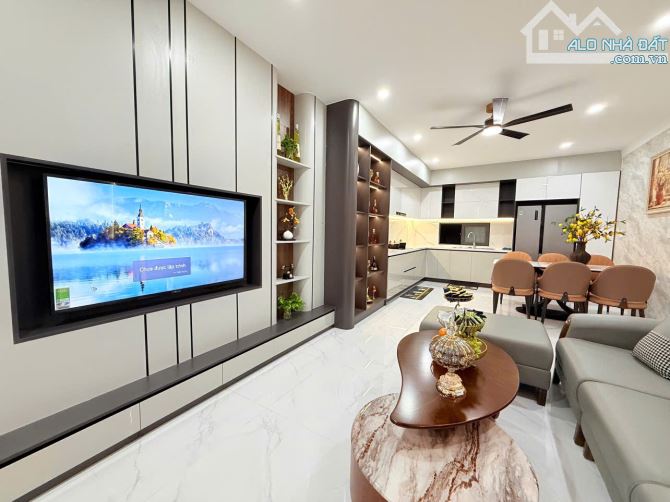 BÁN NHÀ MẶT TIỀN TRẦN KHẮC CHÂN - GIÁ 5.380 TỈ - 2