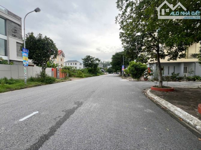 80m2 đất phân lô khu đô thị Cựu Viên - Đường 22m - Hướng nam - 2