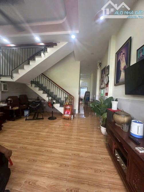 Bán nhà sổ Hồng riêng bình mỹ củ chi dt 5*17. Nhà xây kiên cố 1 trệt 1 lầu 3 phòng ngủ - 2