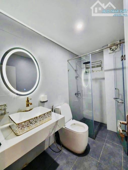 CỰ LỘC- HƠN 12 TỶ-MẶT PHỐ-XE TĂNG ĐỖ-VỈA HÈ RỘNG - 2