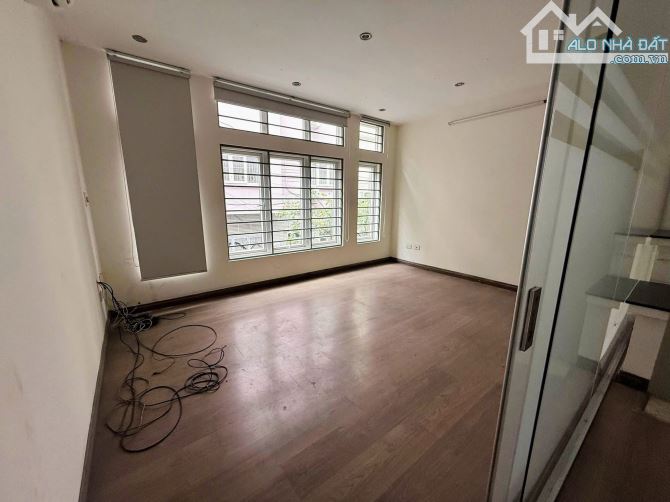 BÁN NHÀ PHÂN LÔ SỐNG HOÀNG 13 LĨNH NAM HOÀNG MAI - 85M 6T MT 9.3M - OTO TRÁNH KINH DOANH - 2