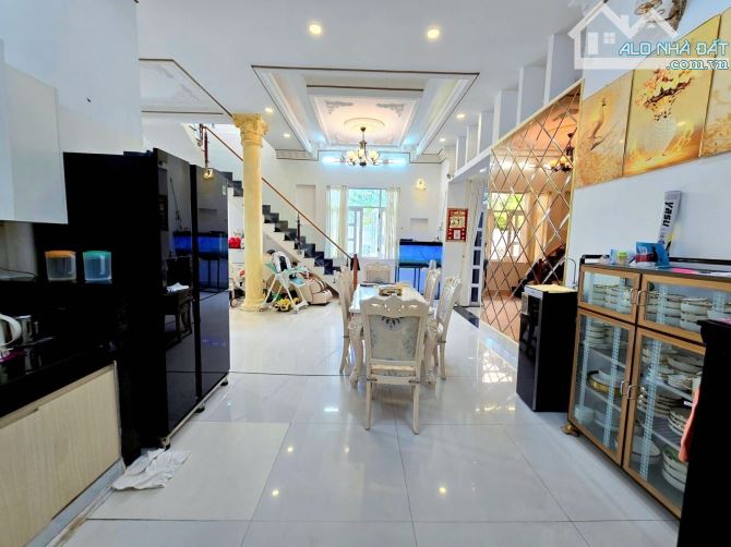 BIỆT THỰ 2 MẶT TIỀN, GIÁP QUẬN 7, 212M2 (10.6X21) A4, Lê Văn Lương, Phước Kiển, Nhà Bè. Ch - 2