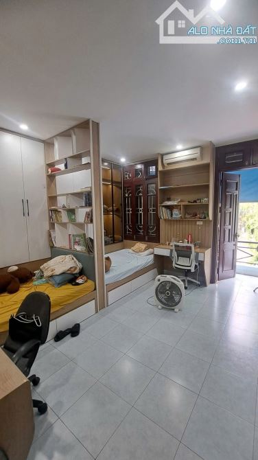 Bán gấp! Nguyễn Khuyến, Văn Quán DT 70m2, 5 tầng, MT 4.6m, ô tô tránh, vỉa hè, nhỉnh 18 tỷ - 2