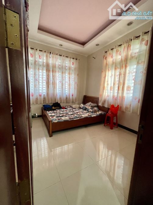 🏡 CẦN BÁN GẤP BIỆT THỰ VƯỜN NGANG KHỦNG 10.5M – 210m² 💰 Giá chỉ 8.55 TỶ – 2 tầng BTCT, 3 - 2