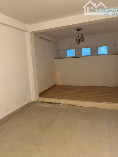 20 tỷ! Bán nhà MT Đ. Hoàng Sa, Q.3 – 4x17m – 4 tầng - 2