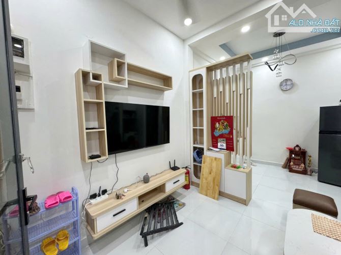 Nhà 2 tầng mới hẻm thông đường Cao Xuân Dục P12 Q8. Giá 3,18 tỷ bớt lộc - 2