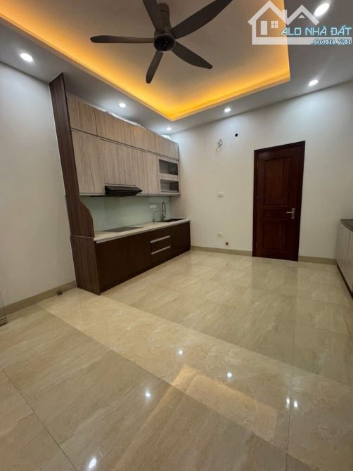 Nhà đẹp nội thất hiện đại đường 6m khu quân đội 918 Phúc Đồng DT 59m2 . Giá 16.5 tỷ - 2