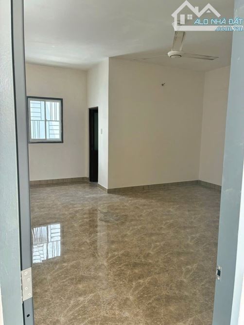 Bán nhà Quận 2 Bán nhà đối diện Trường THPT Giồng Ông Tố đường Lê Hữu Kiều 16M cách NTĐ 10 - 2
