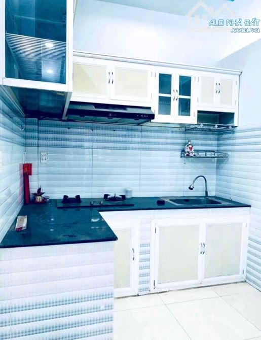 Bán nhà 2 tầng mới đẹp - 37m3 (4x9) - sát mặt tiền - gần Khu họ Lê, Tân Phú - hơn 4 tỷ - 2