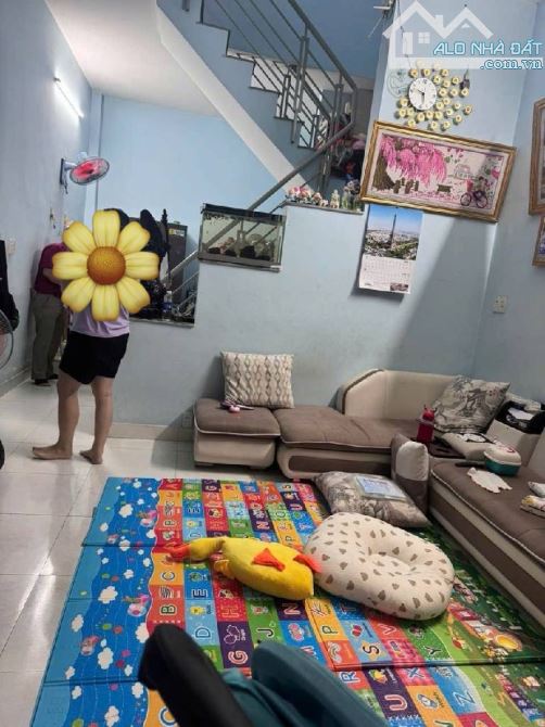 3,85 tủ, bán nhà Bình Tân, Lê Văn Quới, 32m2- 2 tầng- 2 Pn, sổ riêng - 2
