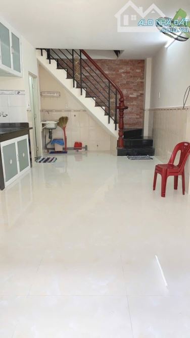 Bán nhà đường số 4 p4q.3 – khu dân cư Cư Xá Đô Thành – dt: 24m2 – giá 3.2 tỷ - 2