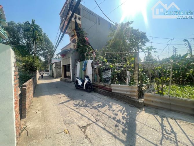 Siêu hiếm-Bán đất Nam Hồng - Đông Anh-VIEW HỒ-MÊ LINH PLAZA- KCN THĂNG LONG- CHỈ 50tr/m - 2