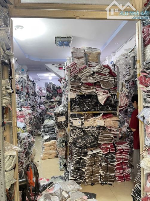 Lê Văn Quới gần 4 xã giápTân Phú hẻm nhựa 7m 1 trục 56m2 -2 Tầng Nhỉnh 5 tỷ - 2
