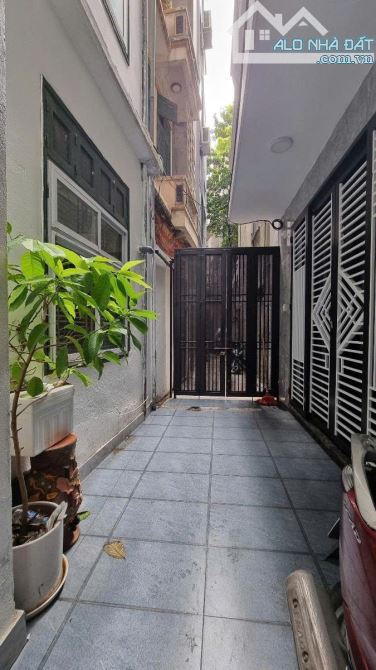 Nhà đẹp ngõ nông Thụy Khuê, DT 30m2 5 tầng MT 4.8m, Giá 8.5 tỷ - 2