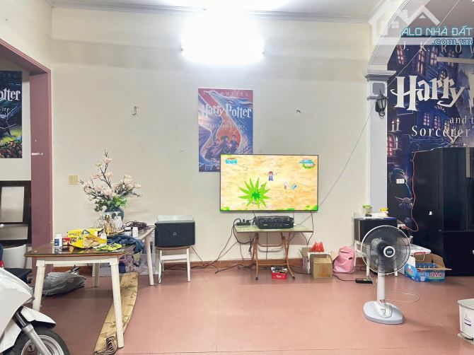 Bán căn nhà 4 tầng mặt phố Bình Minh, phường Lê Thanh Nghị, TP HD, 97m2, mt 6.5m, 8 ngủ - 2
