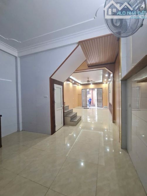 Kim giang. . Hoàng mai 46m ô tô vào nhà.12.9 tỷ. - 2