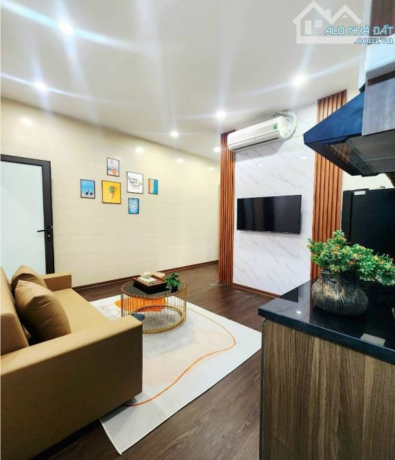 Bán tập thể tầng 1 phố Lê Gia Định 2 ngủ 2 vệ sinh, trung tâm quận Hai Bà Trưng giá 3.38tỷ - 2
