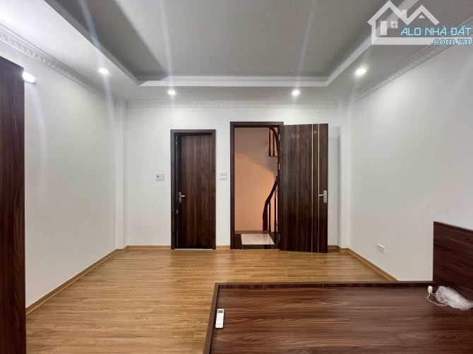 💥 GARA Ô TÔ – NHÀ 40M² x 6 TẦNG THANG MÁY – LÔ GÓC PHỐ NGUYỄN VĂN LINH – TẶNG NỘI THẤT – - 2
