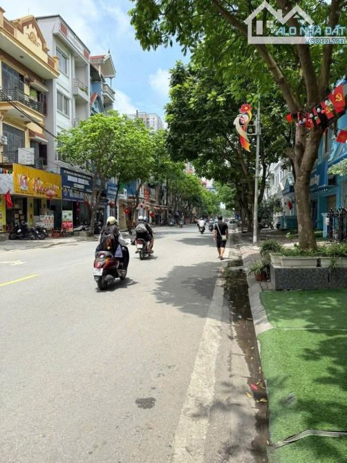 SIÊU PHẨM 4TẦNG, FULL NỘI THẤT, TÔ HIỆU, HÀ ĐÔNG, ÔTÔ ĐỖ CỬA 10M RAPHỐ, 100M RA CHỢ HÀĐÔNG - 2