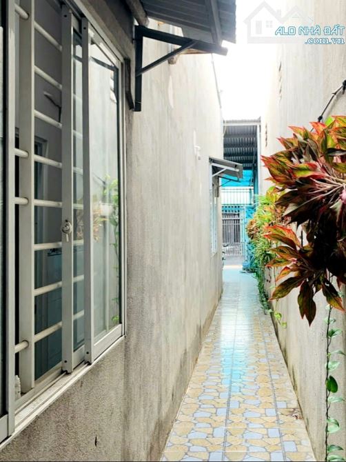 BÁN NHÀ TRẢNG DÀI, SỔ HỒNG RIÊNG THỔ CƯ, SÂN ĐẬU 2 OTO GẦN BÁCH HÓA XANH CHỢ PHÚ THỌ - 3