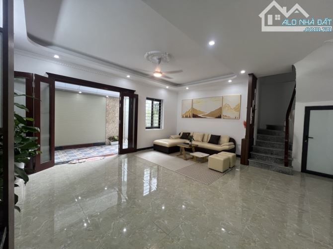NHÀ MỚI SANG TRỌNG – SÂN RỘNG THOÁNG – 4 NGỦ FULL NỘI THẤT – PHÁP LÝ CHUẨN - 4