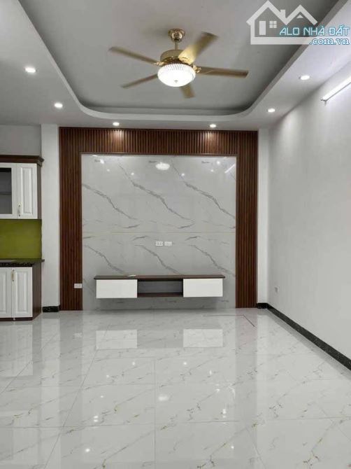 Bán nhà Trương Định. Nhà đẹp - Thang máy nhập khẩu - đầy đủ công năng - tiện ích. - 3