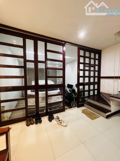 BÁN NHÀ ĐƯỜNG ĐẠI MỖ: PHÂN LÔ, Ô TÔ TRÁNH VÀO NHÀ, DT 80M2 MT GẦN 5M, DÂN XÂY TẶNG FULL NT - 3