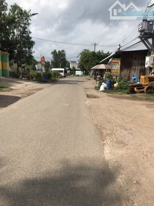 Gần 18m mặt đường nhựa to, đất Full hồng,  nở hậu, điện 3 pha,  Long An, giá hấp dẫn - 3
