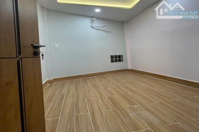 Bán nhà hẻm xe hơi, Ni Sư Huỳnh Liên, Tân Bình, 32 m² (3m x 10.5m) - Giá 4.5 tỷ TL - 3