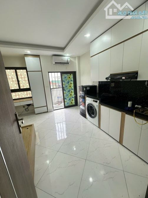 BÁN TÒA CCMN CHÍNH KINH – 8 TẦNG – THANG MÁY – FULL PCCC – DÒNG TIỀN 85 TRIỆU/THÁNG.  7% - 3