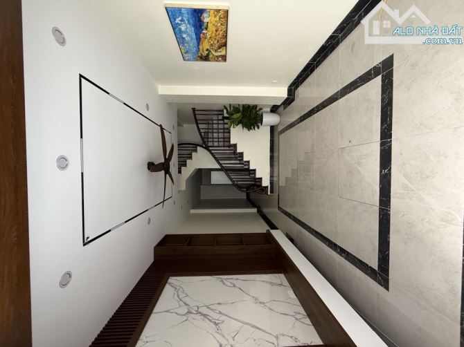 Kiêu Kỵ-Nhà Mới- Nguyễn Quý Trị 3 Tầng*40m Ô TÔ ĐỖ Cửa- Cạnh VinOCP- chỉ 4,6 Tỷ - 3