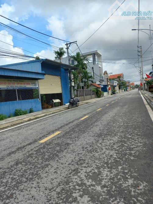 Mặt đường nhựa Hoàng Động thủy nguyên diện tích lớn - 3