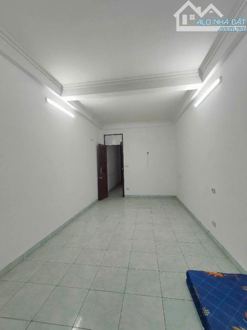 BÁN NHÀ 4 TẦNG,MẶT PHỐ QUANG TRUNG, GẦN NGÃ TƯ, DIỆN TÍCH 48M, GIÁ 17 TỶ- BIÊN TL TỐT. - 3