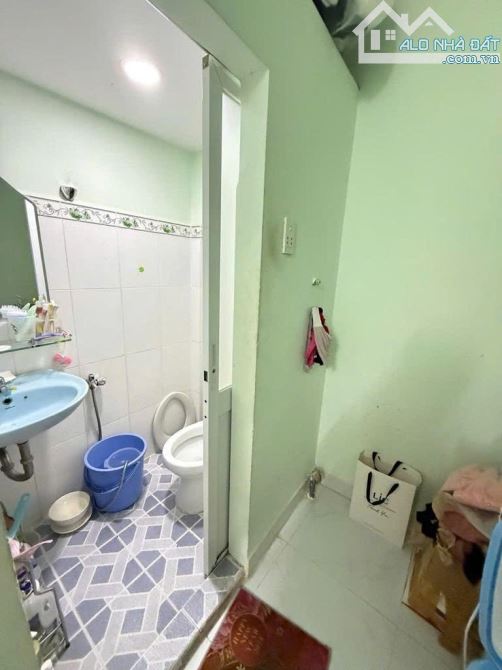 Bán nhà 2 tầng - 2PN, 2wwc - Trần Văn Quang, gần chợ Tân Bình - giá hơn 1 tỷ - 3