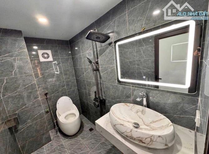 An Dương Vương, Phú Thượng DT 45m2 MT 4m -Oto vào nhà - 7 tầng thang máy nhỉnh 10 tỷ - 3