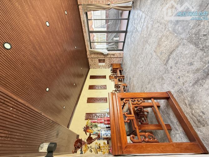 Bán nhà 3.5 tầng đường Ngũ Hành Sơn trục chính giao thông Đà Nẵng - 3