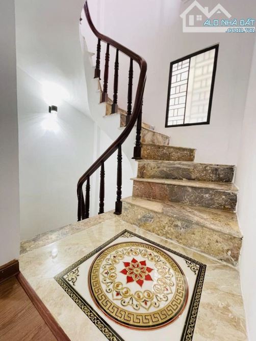 Nhà đẹp nhỏ xinh phố Nguyễn Lương Bằng, 5 tầng, tiện ở và cho thuê, giá chỉ nhỉnh 5 tỷ - 3