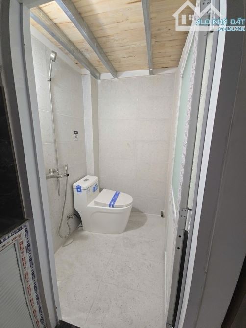 CHDV 5 tầng. 12Phòng. Cho thuê 70tr/th. 132 m2 giá 14 tỷ x - 3