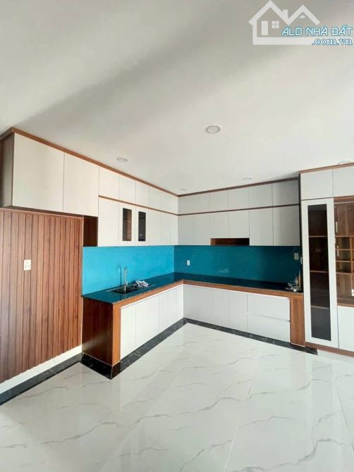 Chủ hạ giá chỉ còn 2,85tỷ DT ngang 5 m dài 43 m - 3