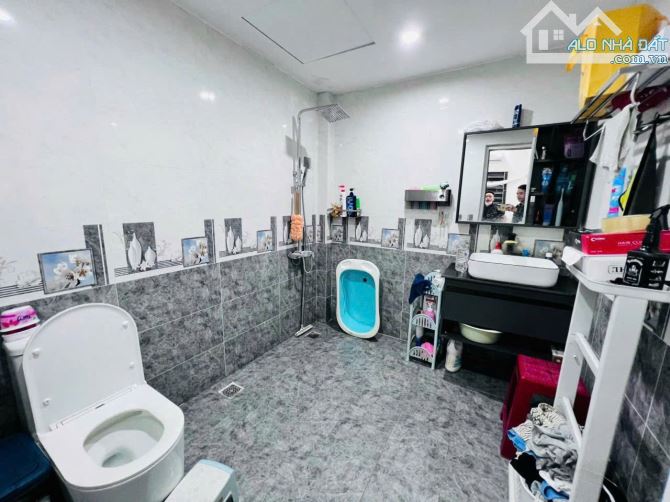 Cho thuê nhà ở đường Láng, Đống Đa, 40m2*5 tầng, 13 triệu full đồ - 3