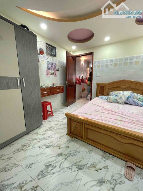 5 TẦNG HẺM OTO - PHAN VĂN KHỎE -P.10- Q.6- DT: 56M2 - 8 TỶ 3 - 3