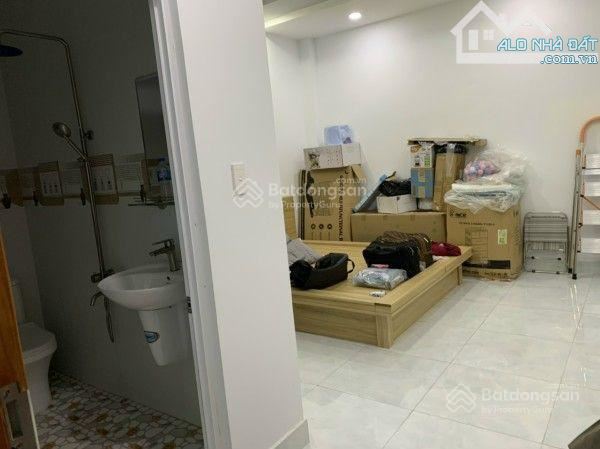 Bán nhà Bình Thạnh ngay ngã 5 Bình Hòa HXH 6m thông Phan Văn Trị, 4 tầng (4x18m) HDT 300tr - 3