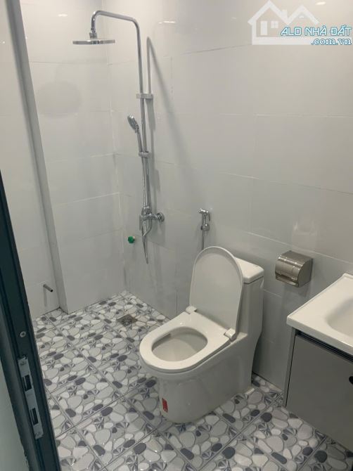 NHÀ 4T*32M2-NGÕ RỘNG,THOÁNG Ô TÔ ĐỖ TẬN CỔNG-GẦN ĐƯỜNG QL6-GIÁ 2,43 TỶ - 3